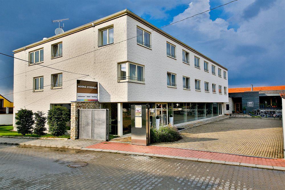 Hotel Modra Stodola Contactless Check-In à Horoměřice Extérieur photo